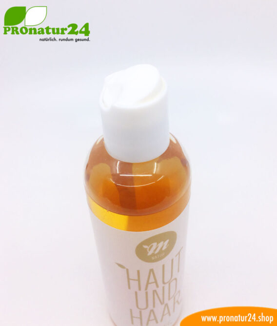 “All-in-one” Skin and Hair shampoo by UNI SAPON. With a fresh orange fragrance.