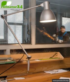 Shielded lamp for desk and workplace. Ideal work lamp. 48 Watt. E27. Alu-silver design. Choose the bracket!