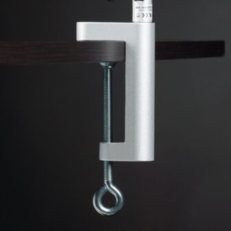 Shielded lamp for desk and workplace. Ideal work lamp. 48 watt. E27. In white version. With clamping foot holder. 11 Shaded luminaire for desk and workplace. Ideal work lamp. 48 watt. E27. In white version. With clamping foot holder. Feedimage.