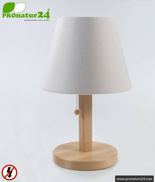 Shielded table lamp made of beech wood with lampshade in NATURAL color | made of chintz, a linen weave cotton fabric | 31 cm high. E27 socket. 40 watts.